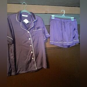 NWOT Gorgeous Yimanie XL Purple Satin Pajama Top With Matching shorts